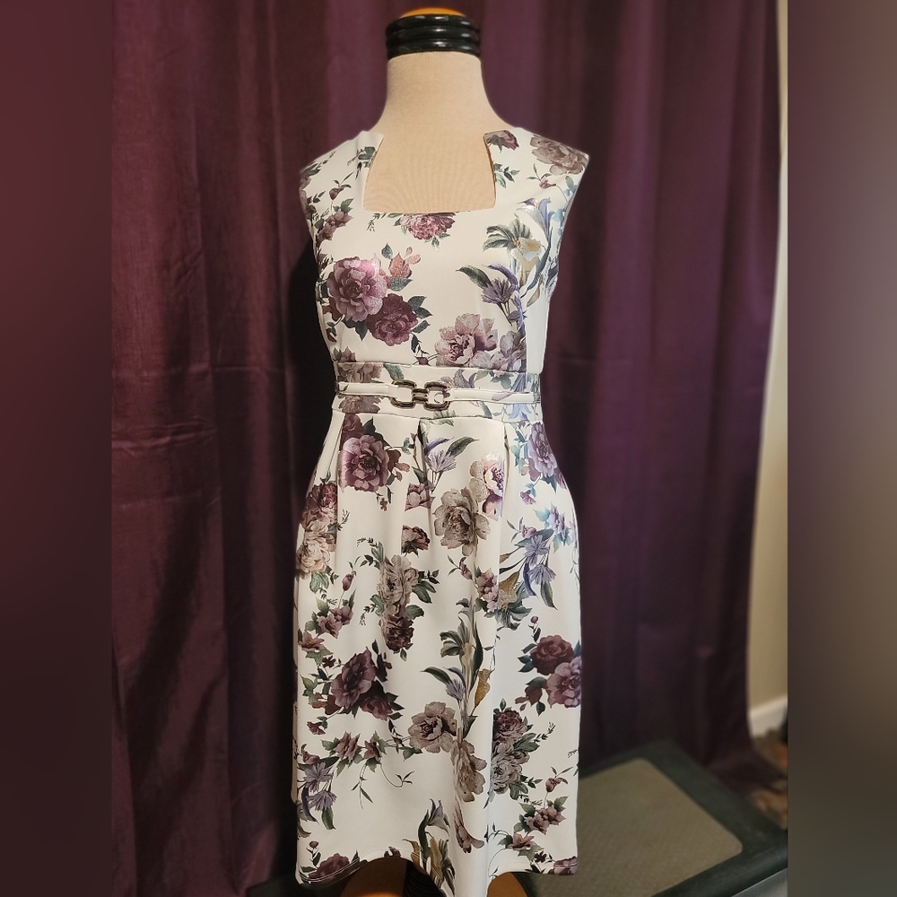 Sleeveless dress